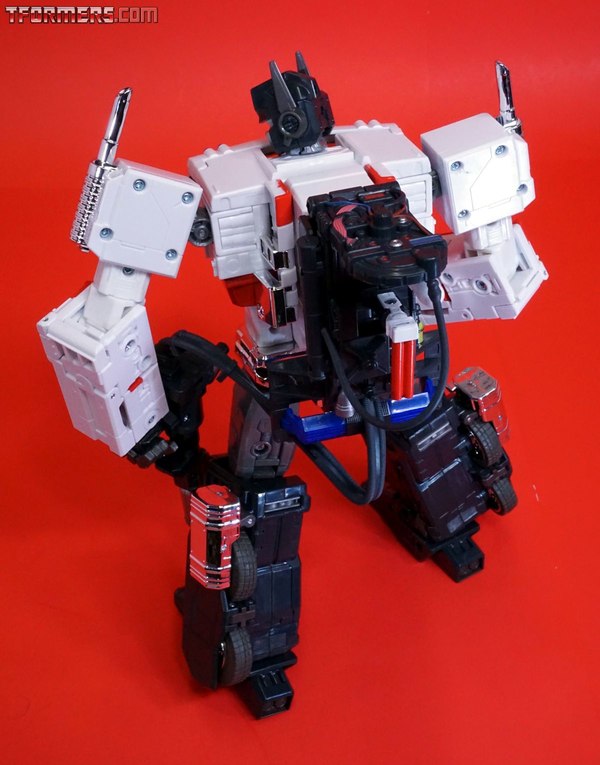 Sdcc 2019 Mp 10g Optimus Prime Ecto 35 Edition Unboxing  (51 of 55)